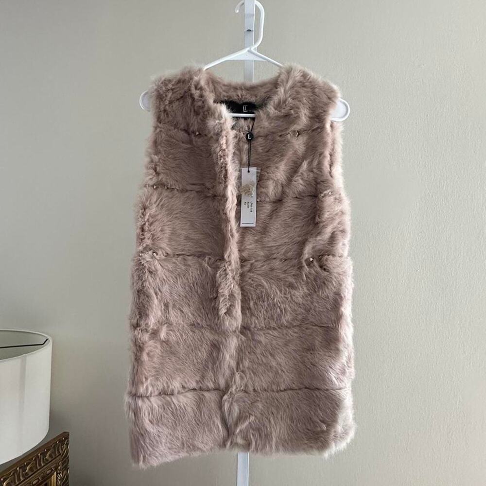 Nwt love tocken rabbit fur